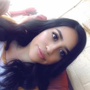 Meet your Posher, Yesly